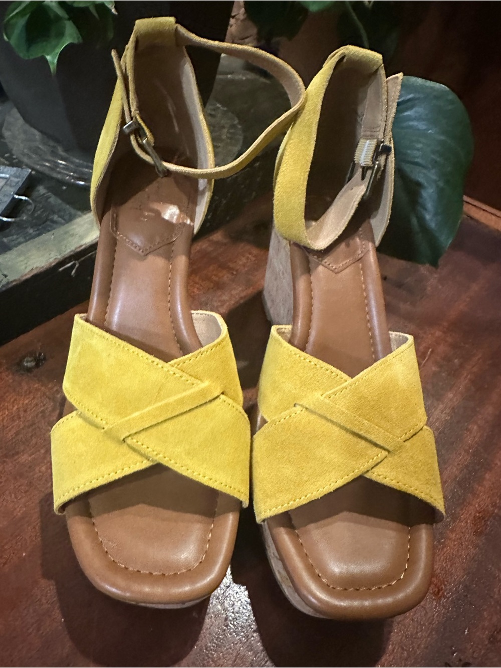 Crown Vintage Mustard Suede Cork Wedge Sandals sz 8.5